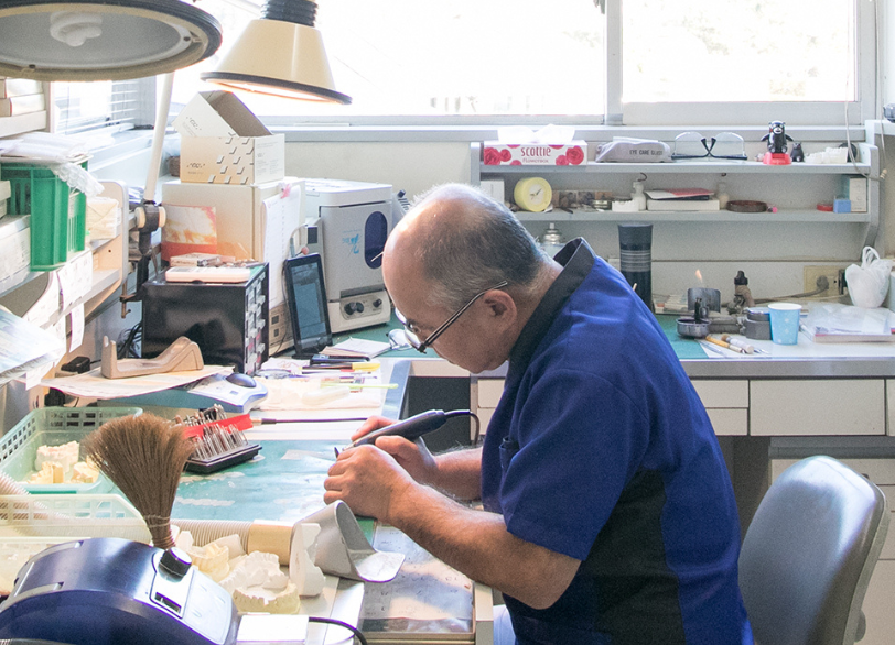 歯科技工士|小野歯科