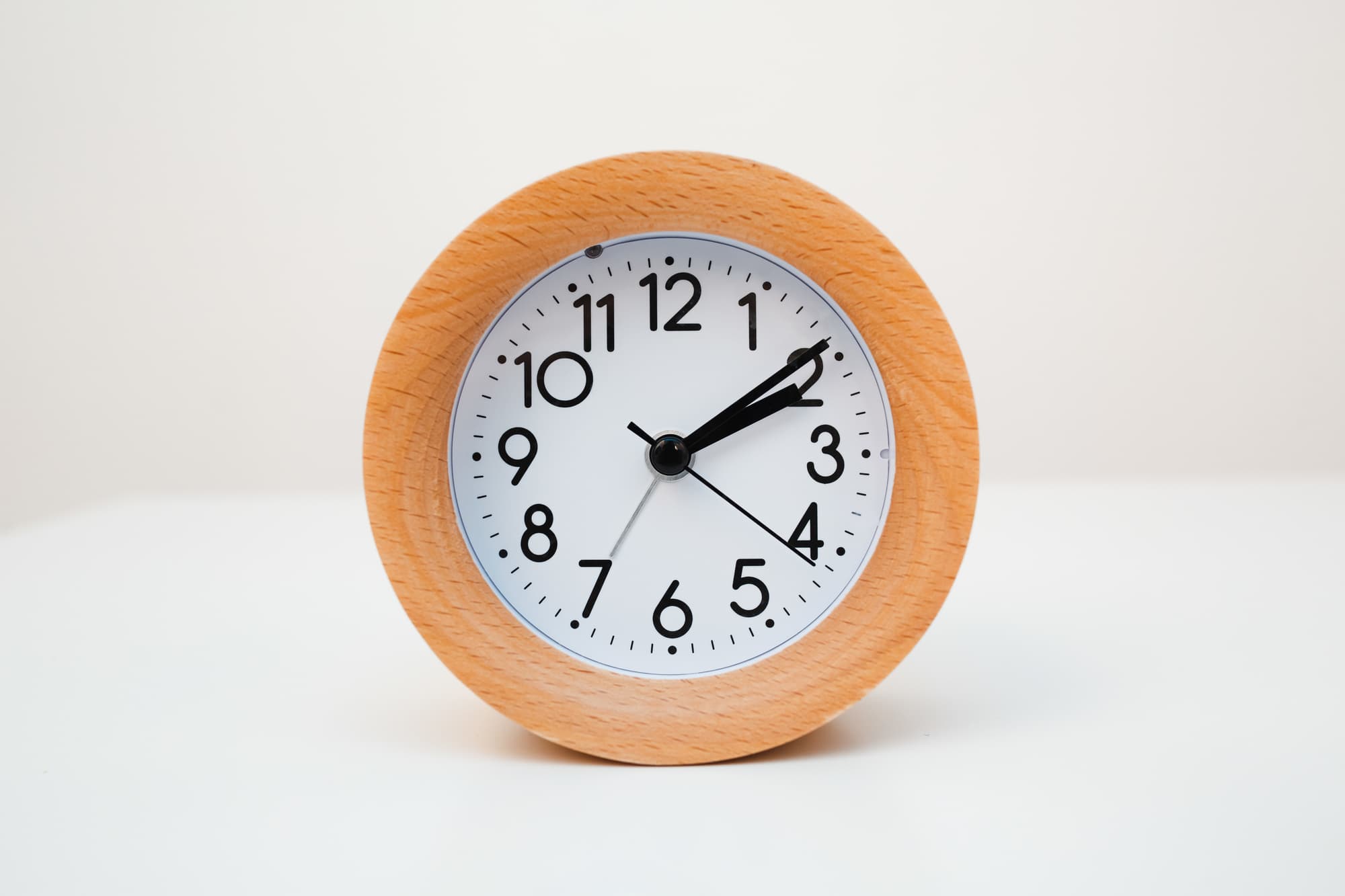 リテーナーの装着時間が不足しているイメージ