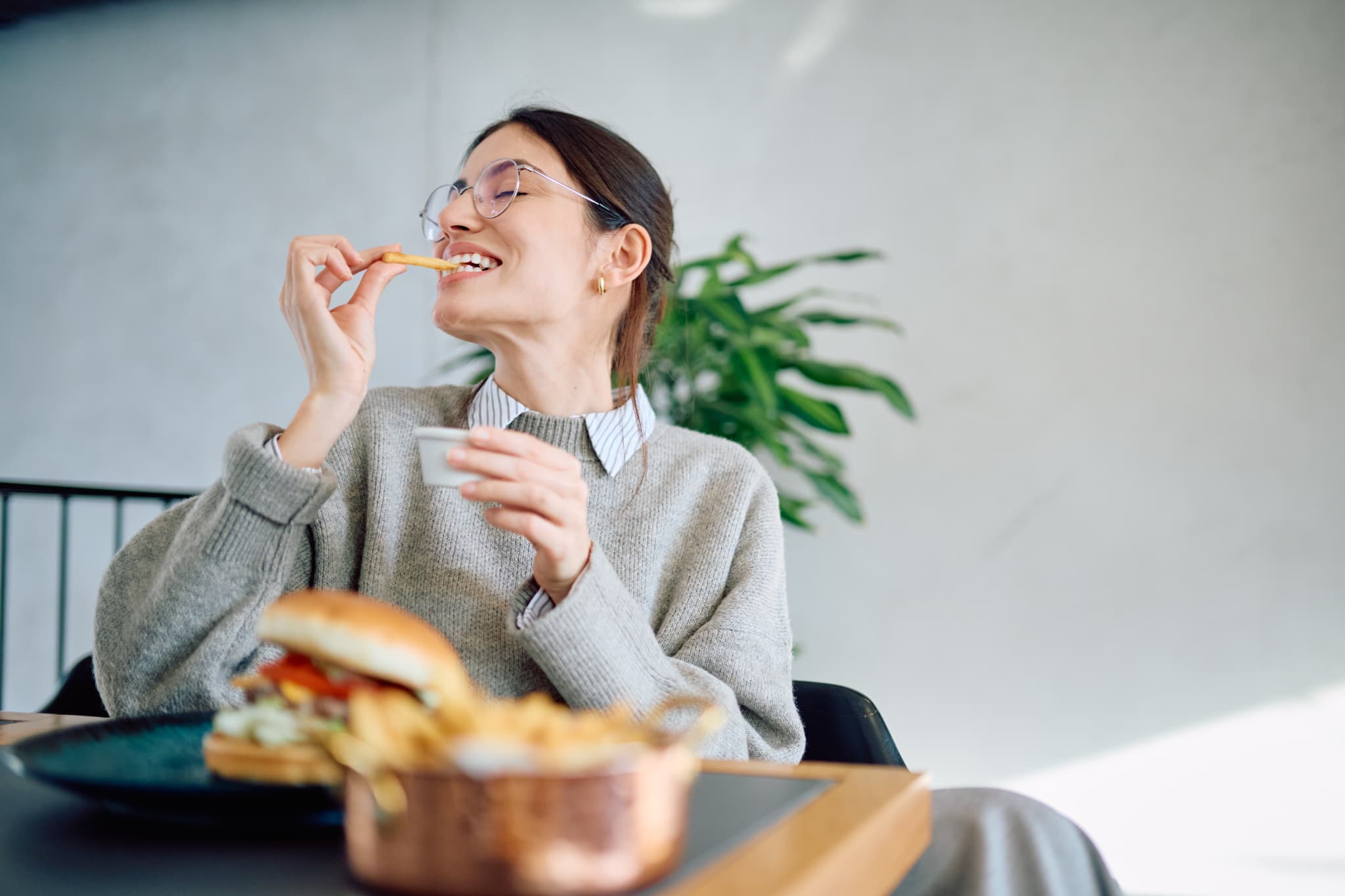 食習慣が乱れている女性